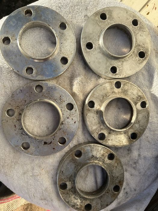 Distantere 5x120