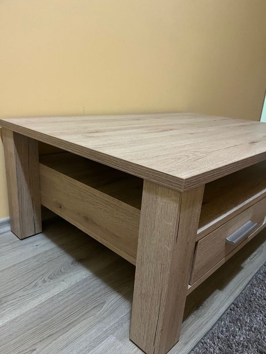 Ниска холна маса