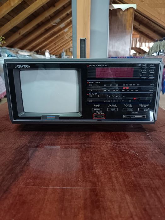 Radio TV nou in cutia originala