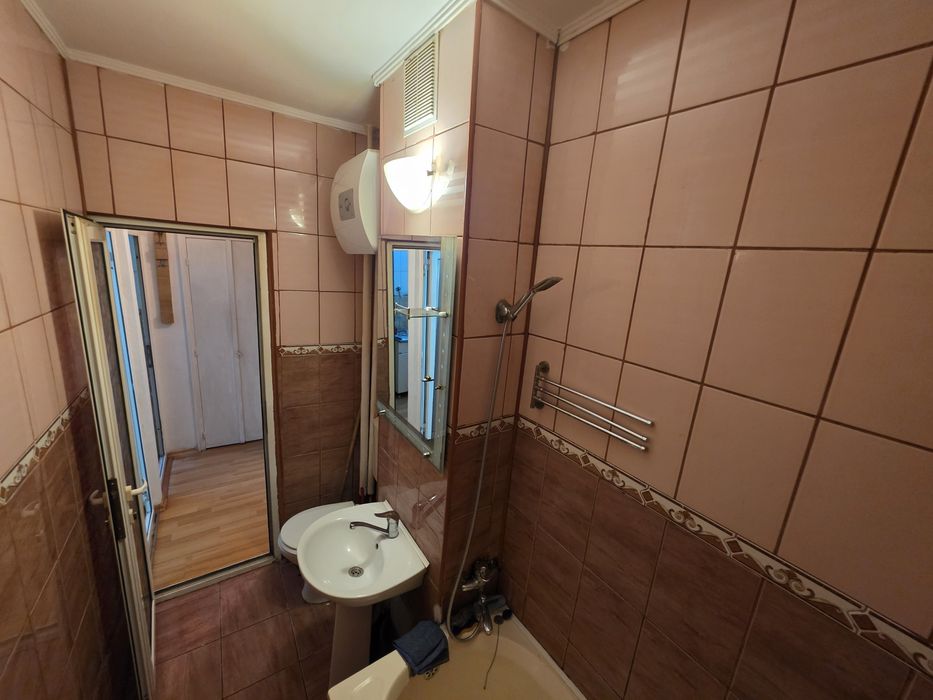 P.F. Vand apartament cu o cameră