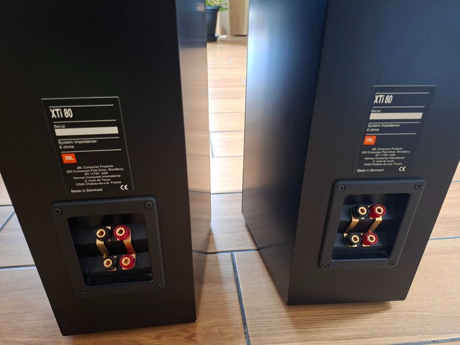 Мощна аудио система: Тонколони JBL XTi 80 + Мрежов 7.2 Ресийвър Yamaha RX-V679 (Wi-Fi, 4K, Bluetooth)