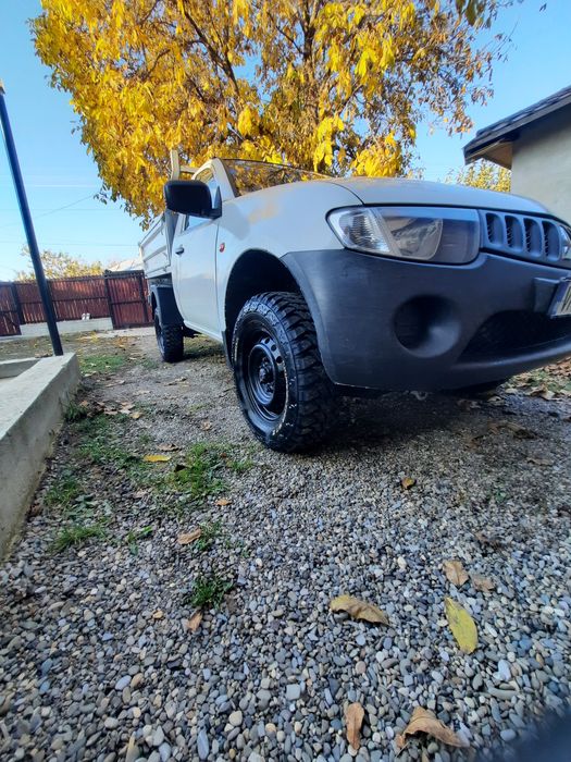 Mitsubishi  l200 2007