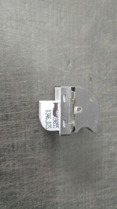Buton geam electric dreapta fata audi a4 b7 8ec 8e0959855