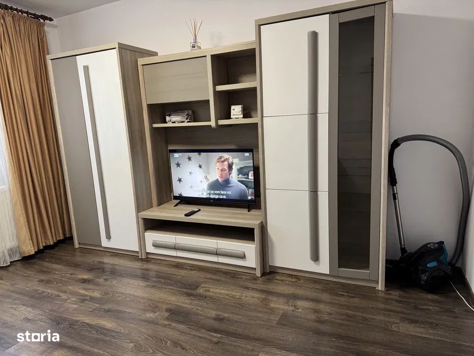 Garsoniera spatioasa, 43 mp, mobilata si utilata, loc de parcare, in z