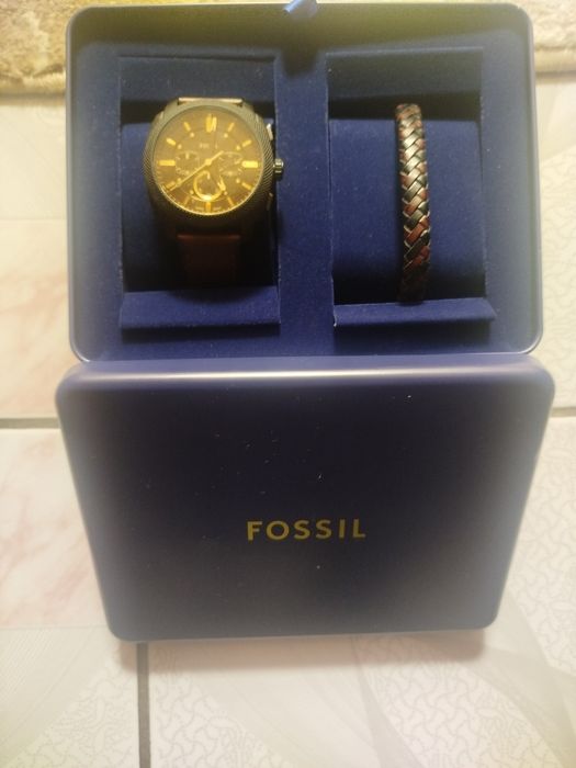 Vând ceas Fossil