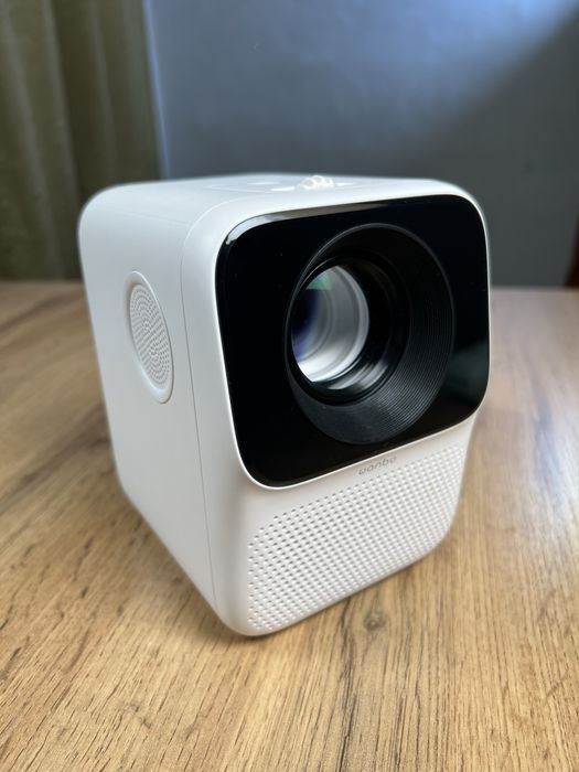Проектор Wanbo T2 Free Почти новый!