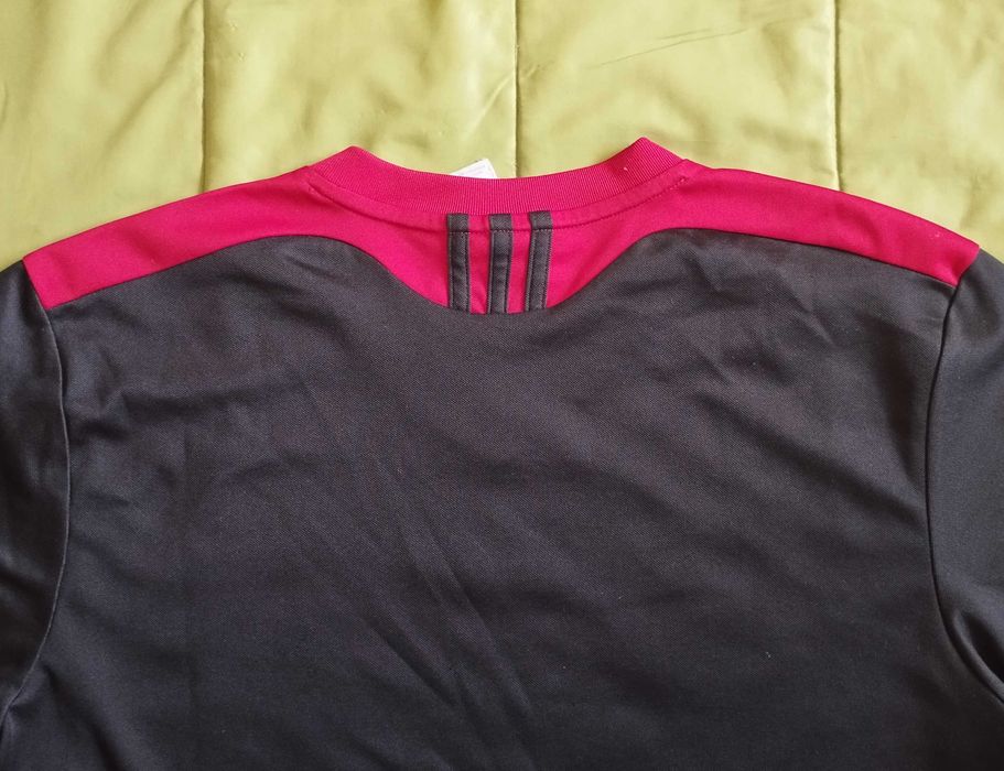 Vand tricou ADIDAS