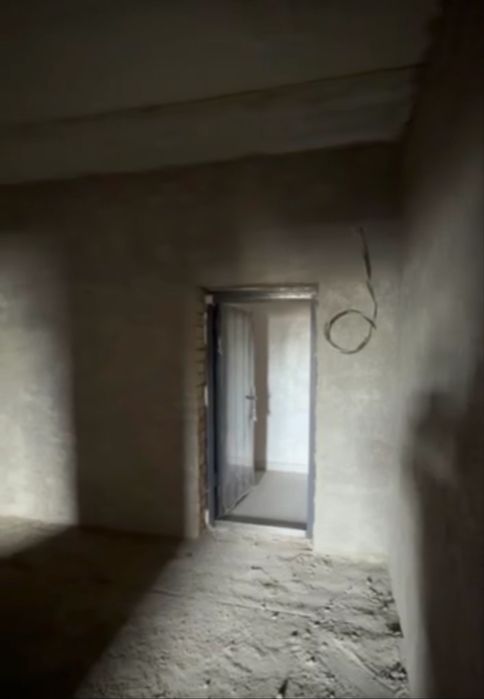 Арзон нархда каробка сотилади кв/м  700$ дан Паворот
