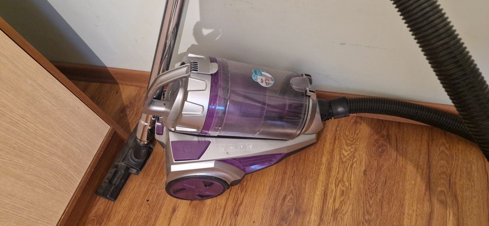 Продаю пылесос рабочий