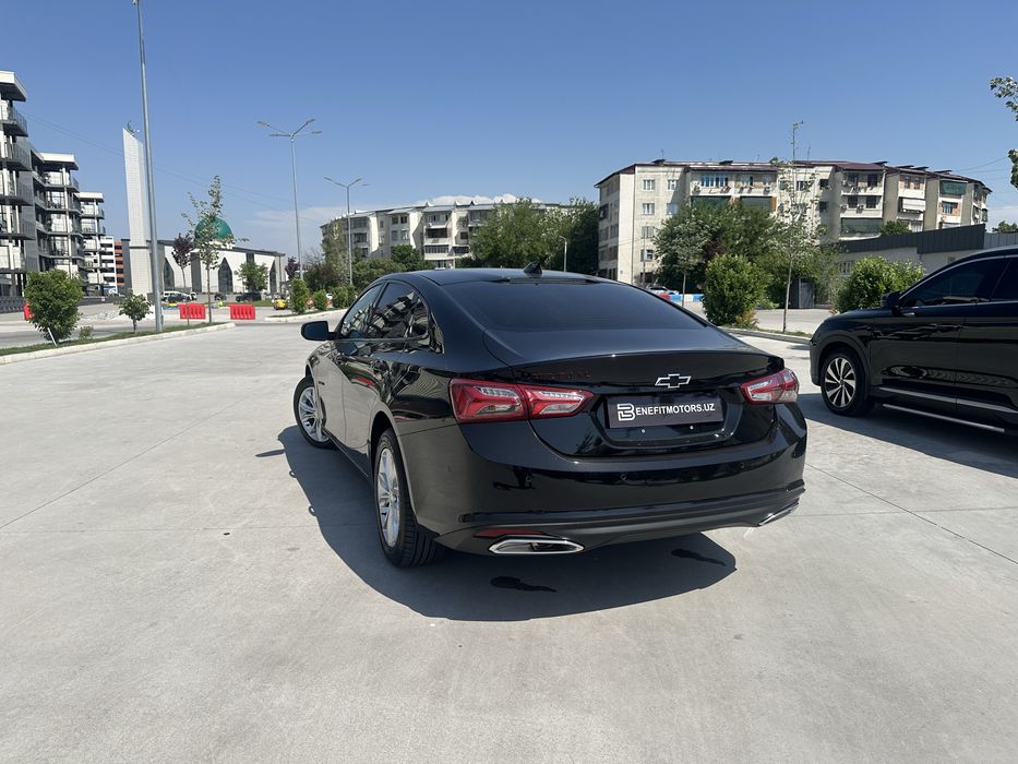 Chevrolet Malibu 2023 — 3