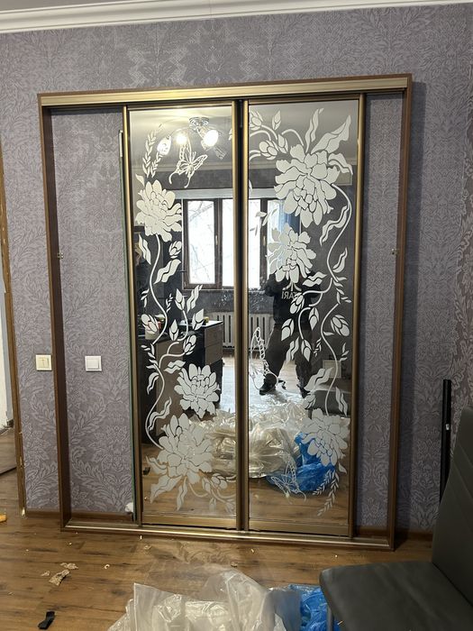 Прдается Дверца