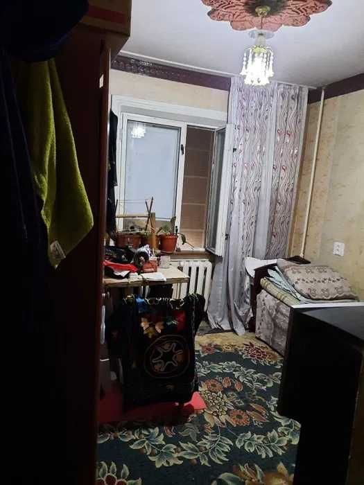 Продается 4х комнатная квартира, Район Сергели 8, дом, 0837