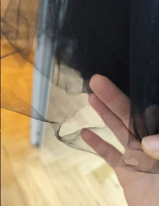 Черна бална рокля с тюл – елегантен модел