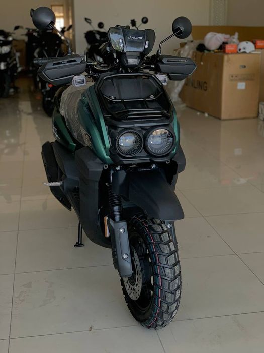 Бензиновый скутер Танк-150