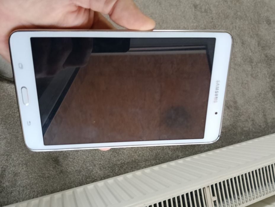 Vând tabletă Samsung Galaxy tab 4