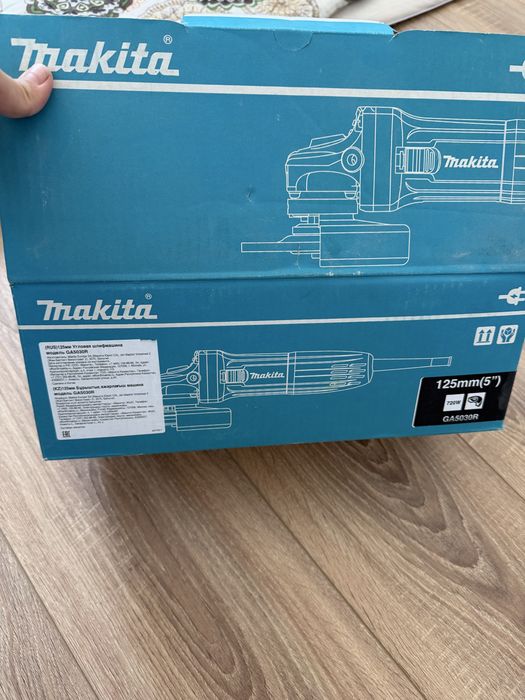 Продам болгарку новая