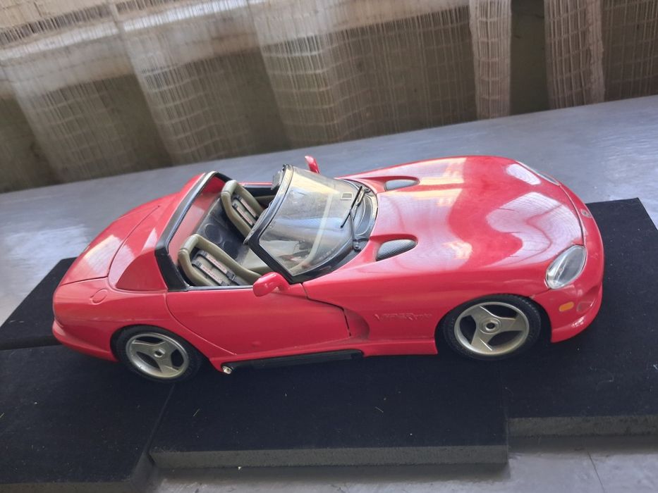 Dodge Viper RT10 1:18