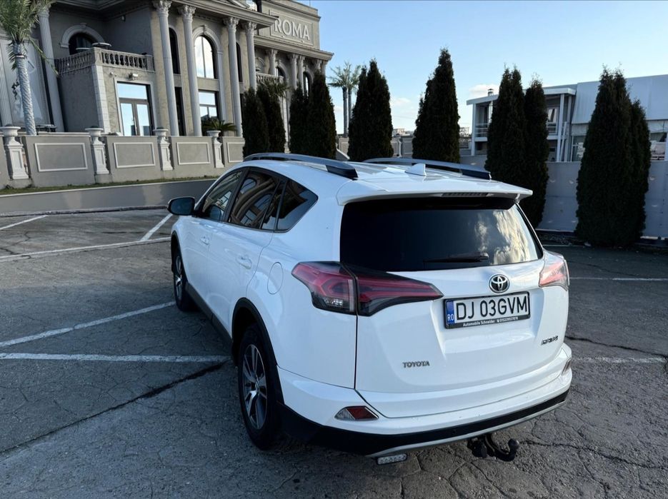 TOYOTA RAV4 2017 — imagine 3