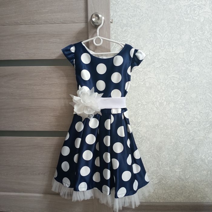 Продам платья для девочки