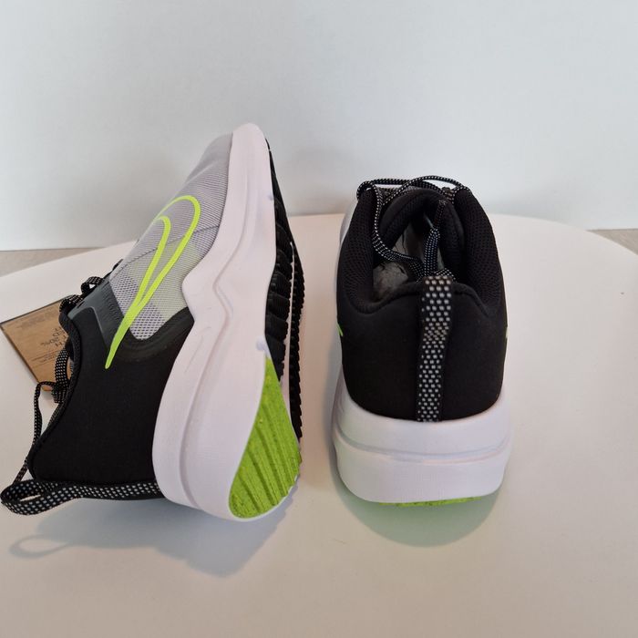 Nike Downshifter 12