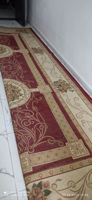 Holati yaxshi bo'lgan gilam sotiladi