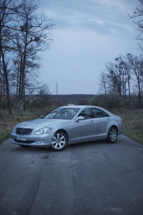 Dezmembrez Mercedes S CLASS W221 capota aripa far stop grila usa scaun