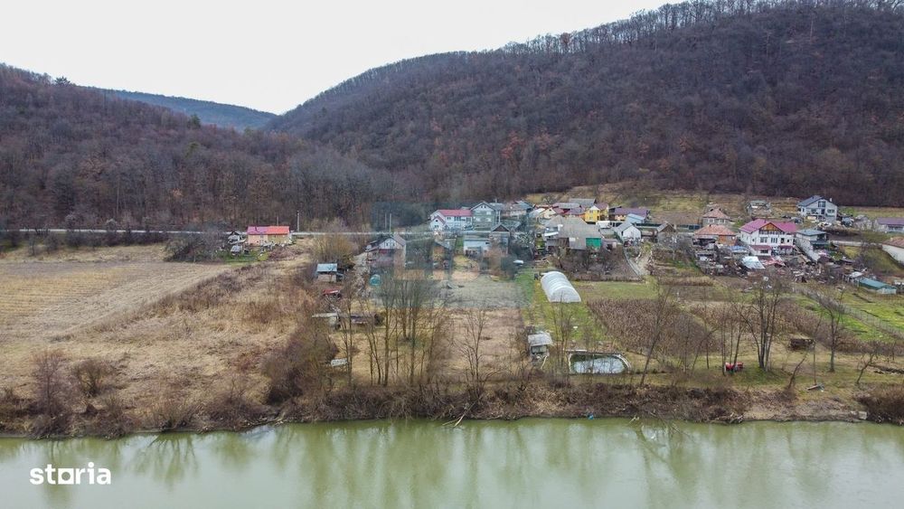 Exclusivitate! Teren intravilan + constructie casa, Beclean