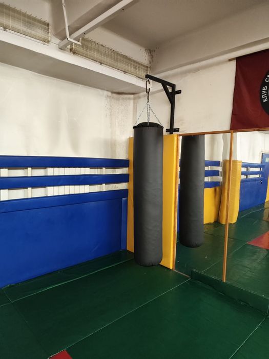 Боксерский мешок груша