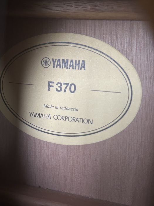 Chitara Acustica Yamaha