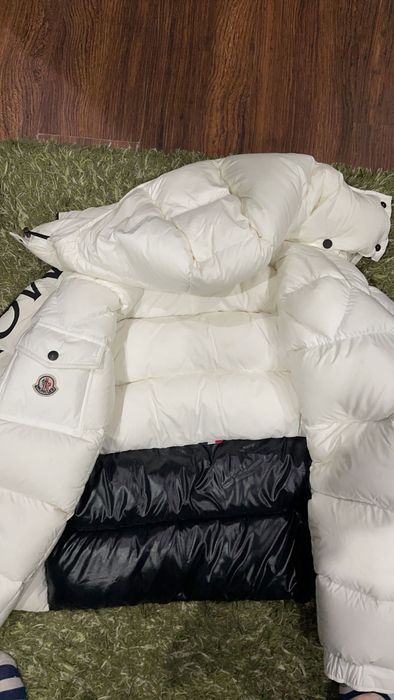 De vânzare/SCHIMB  Geacă Moncler ( Constanța )
