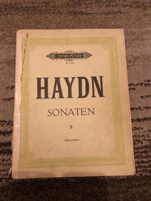 Партитури / ноти / музикални школи - Бетовен, Бах, Моцарт и др.