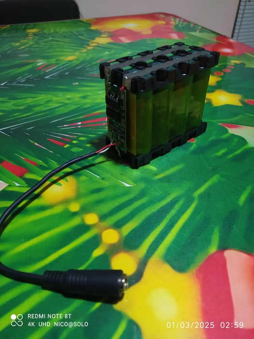 Изработвам батерии за лодки .