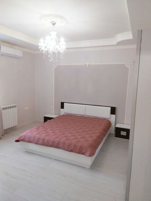 Дава се под наем Многостаен апартамент в Варна, Възраждане 3 - 300 кв.м за 1500 € - Снимка #8