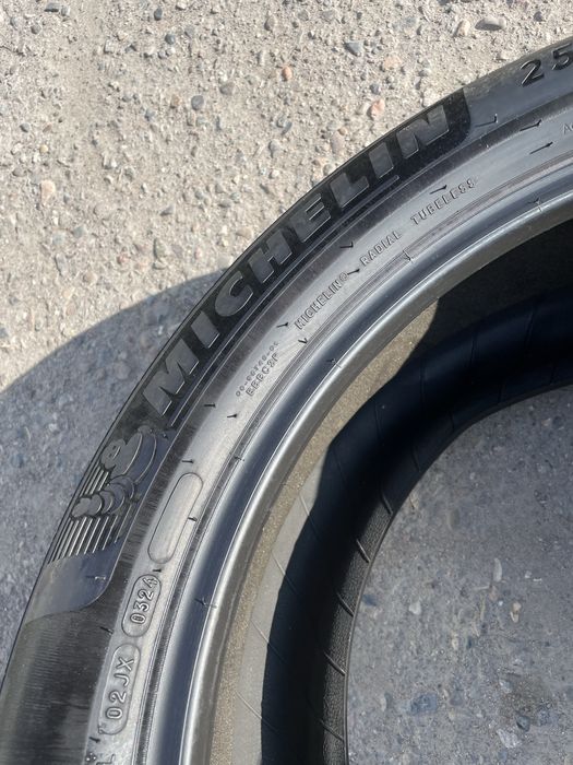 255/50/20 Michelin balon