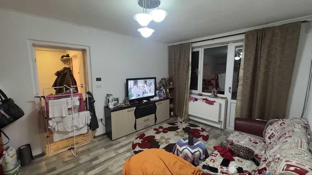 Vand apartament in Maiesti etajul 4