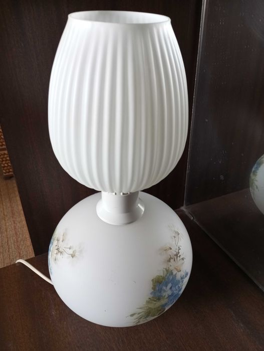 Лот от разнообразни лампи