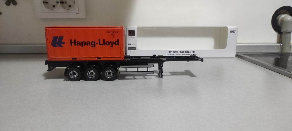 Колекционерски модел мащаб 1:50