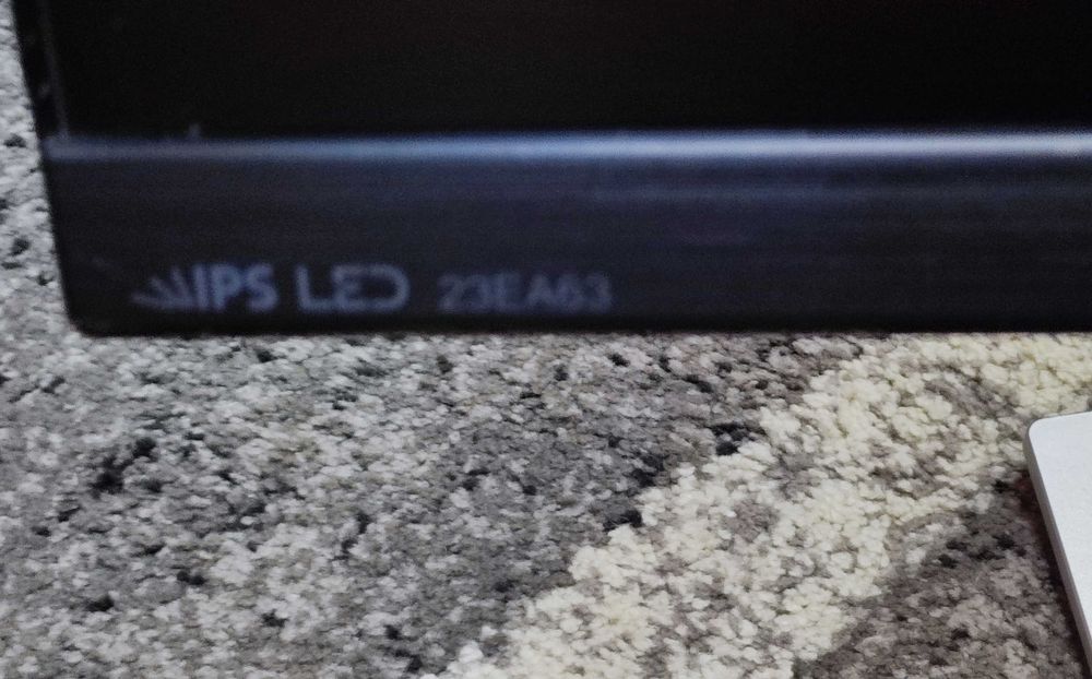 Монитор LG 23EA63 23" IPS LED б/у + кабели HDMI VGA