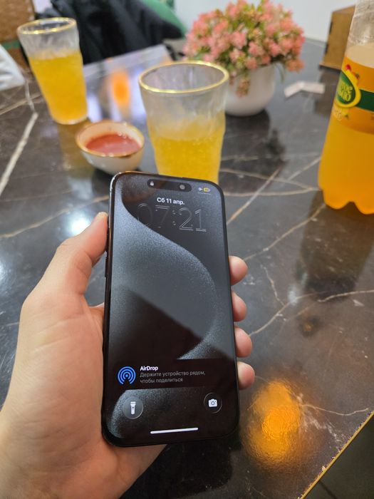 Продам Iphone 15 pro