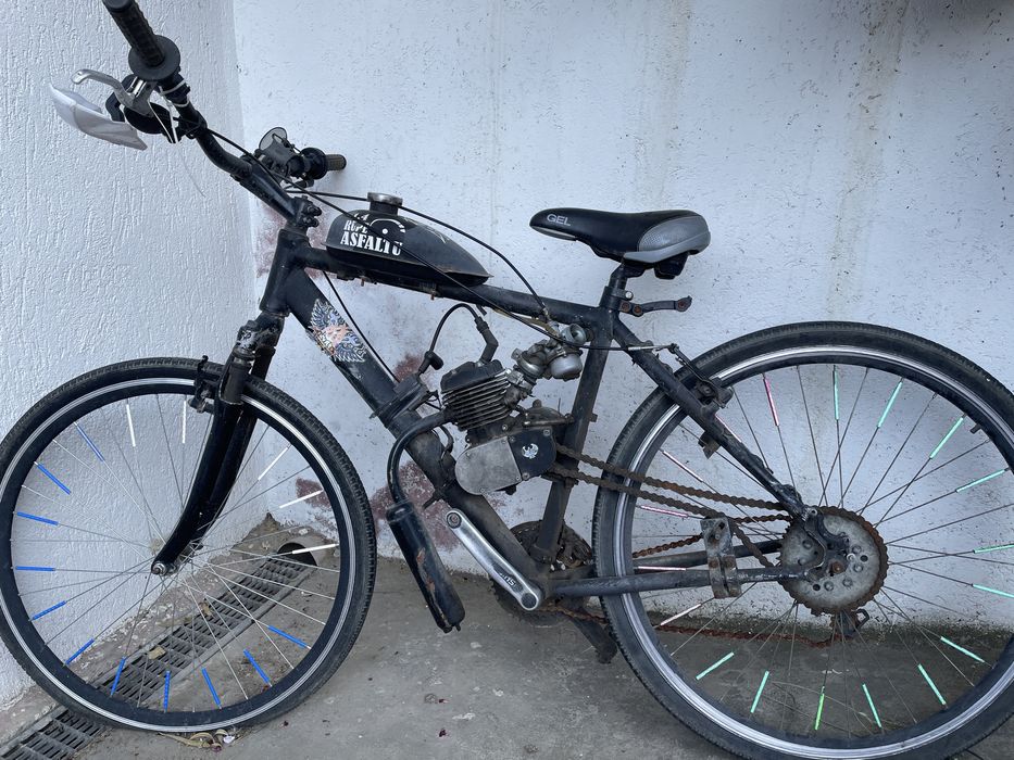 Vand bicicleta cu motor nefunctionala pentru piese ( doar nu porneste )