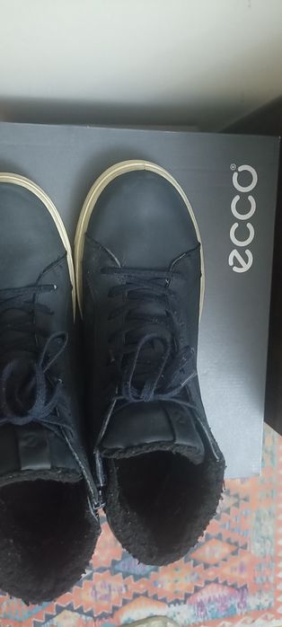 Продам ботинки Ecco