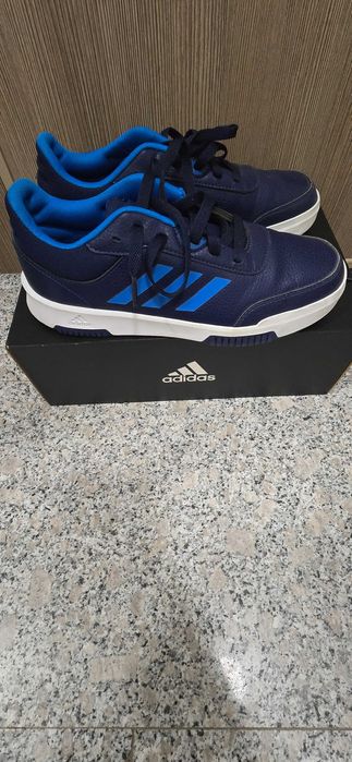 Маратонки Adidas!!