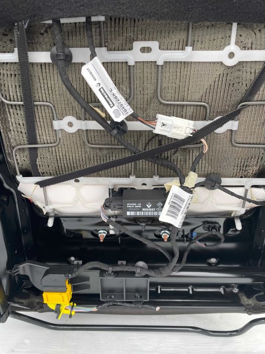 Scaun sofer stanga fata piele stare ca noua incalzire Renault Zoe