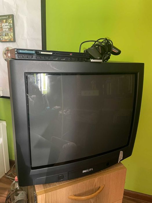 Playstation 2 complet cu accesorii si televizor tub crt