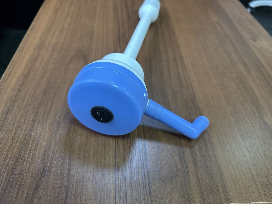 Помпа электрическая для бутыля