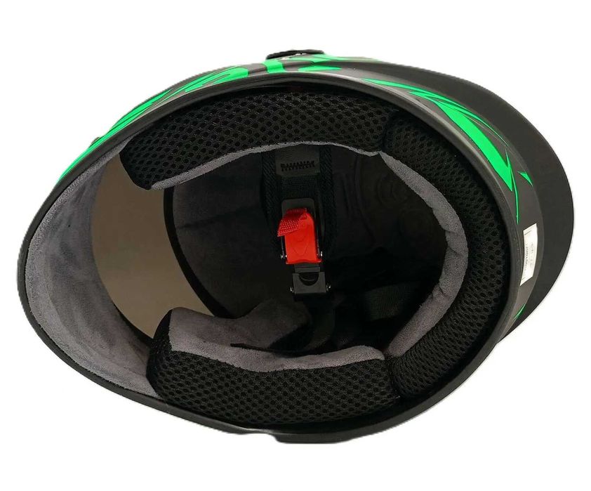 Детска мото каска с тъмен визьор 4035