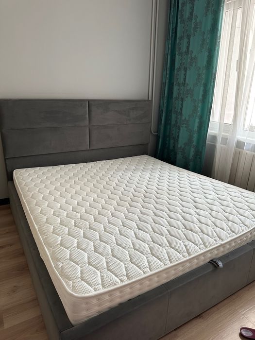 Кровать двуспальняя