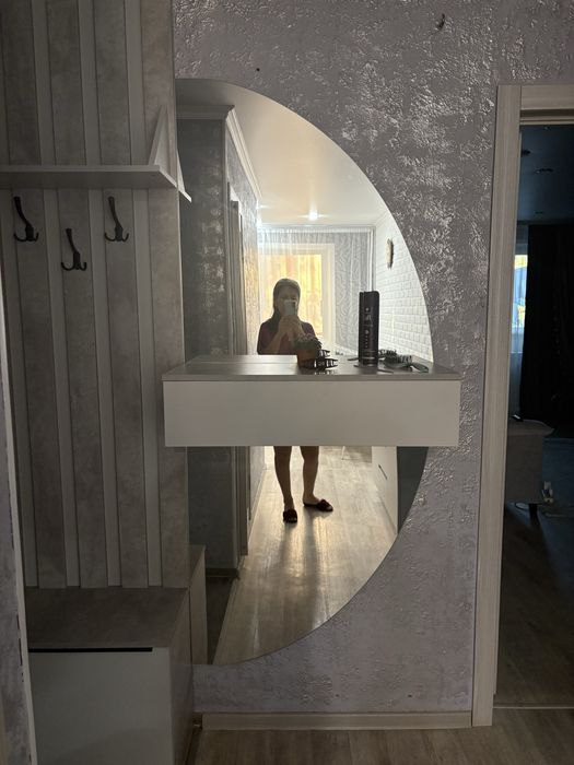 Зеркало настенное