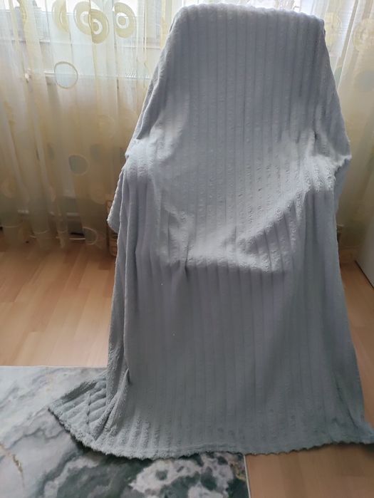 Vand cuvertura de pat