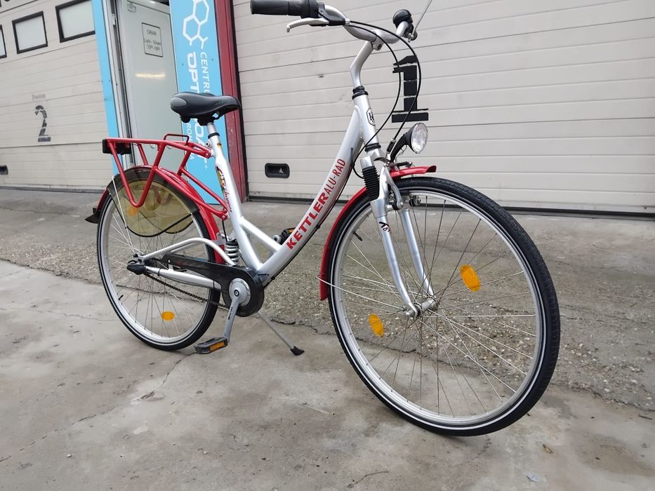 Vând bicicleta kettler din aluminiu pentru damă